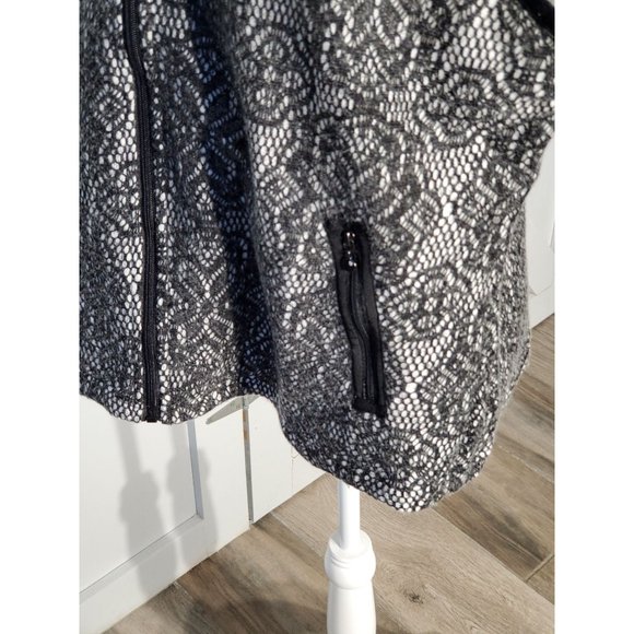 D & D LIFESTYLE VEST COLOR BLACK GRAY VELVET NECK ACRYLIC/POLYESTER SIZE XL - Picture 4 of 7